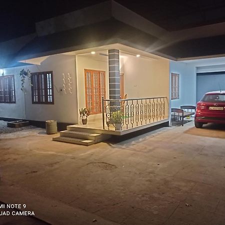 Fab House Thekkady Exterior foto