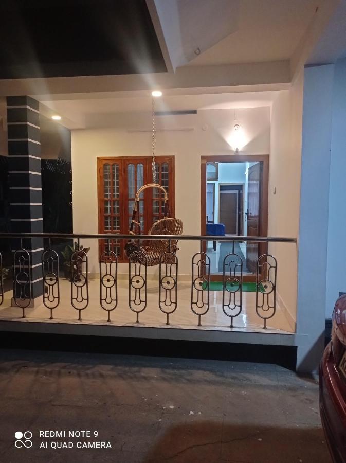 Fab House Thekkady Exterior foto