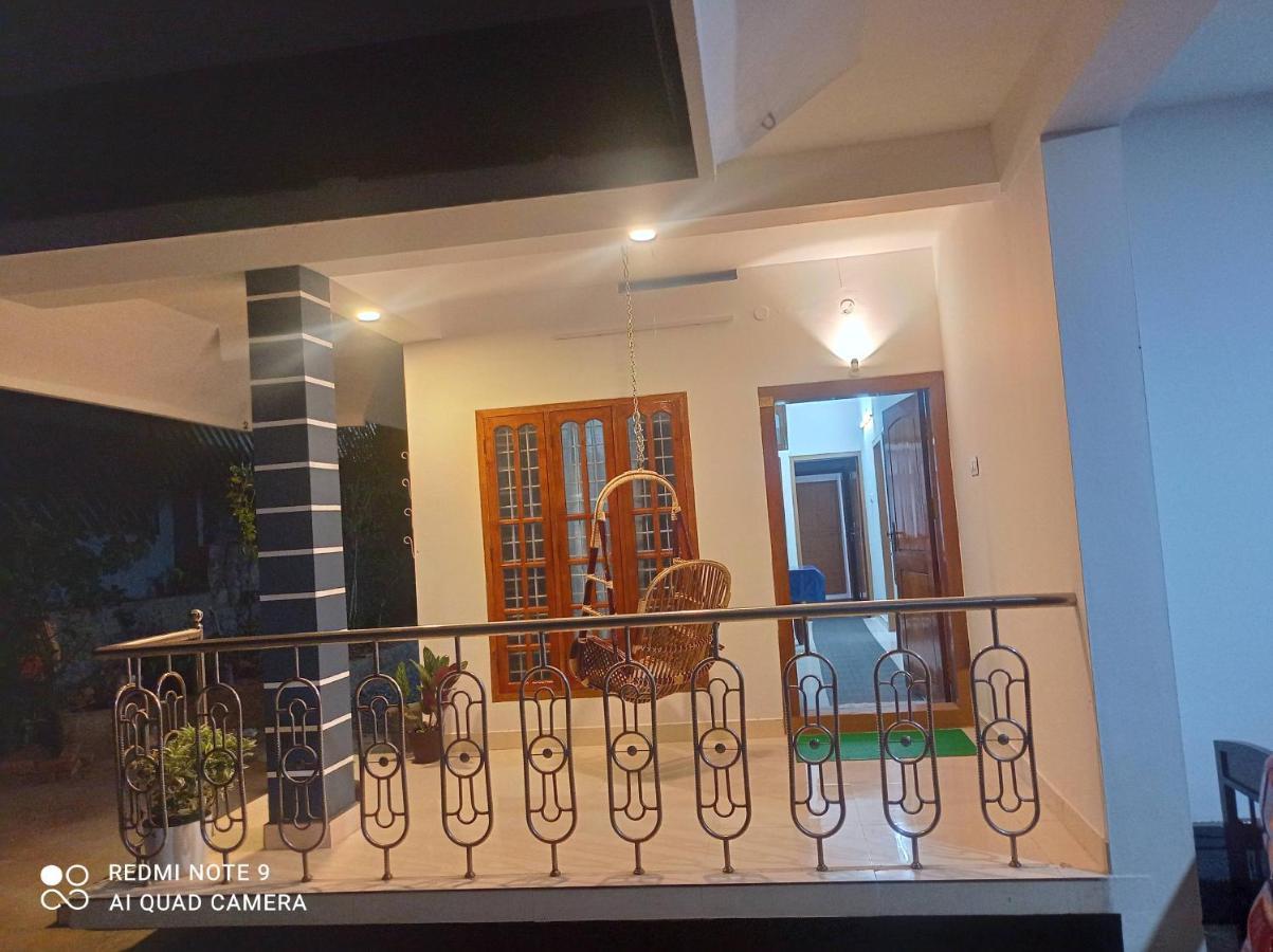Fab House Thekkady Exterior foto